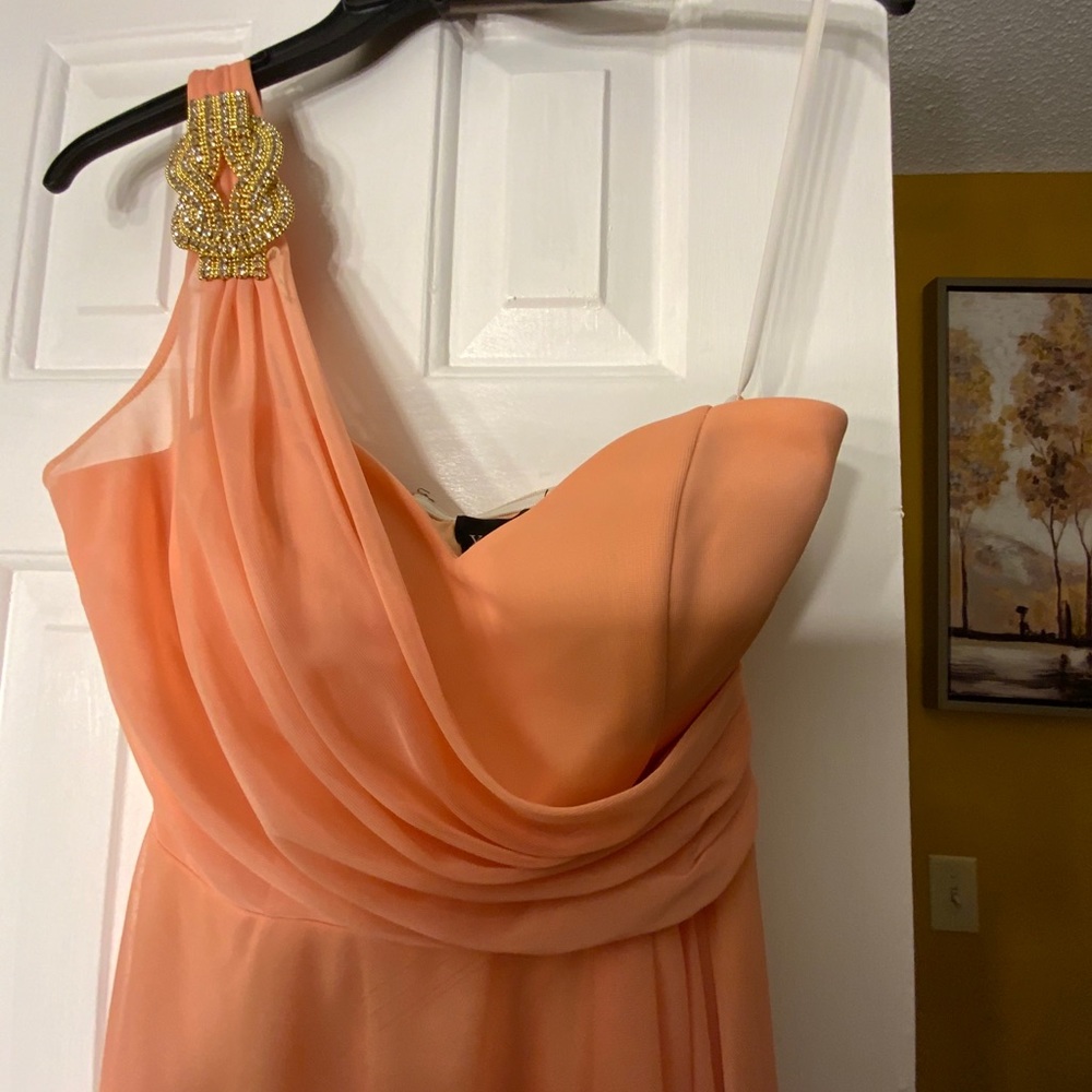 Dress - Picture 2 of 4